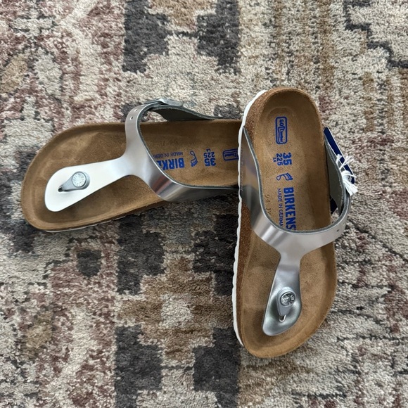 Birkenstock Silver Gizeh Sandals - Picture 2 of 6